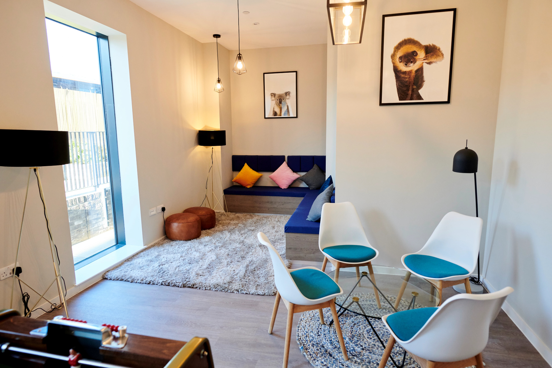 London student rooms Canvas